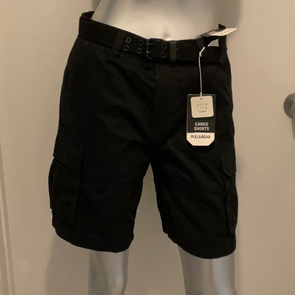 Pull & Bear Cargo Shorts Black
